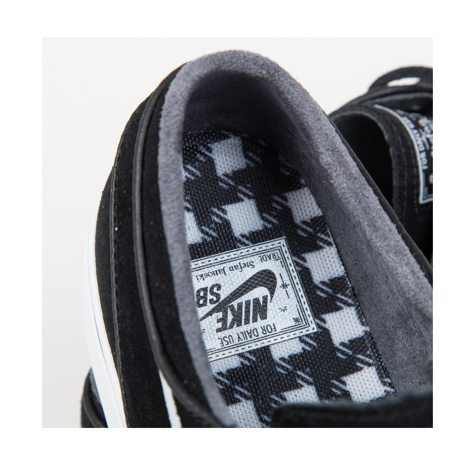 Nike SB Zoom Janoski Og 02