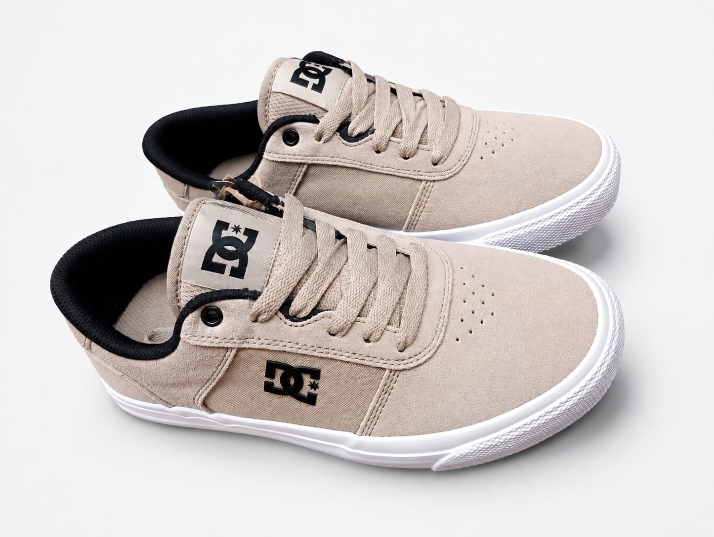Dc Teknic Tan Black