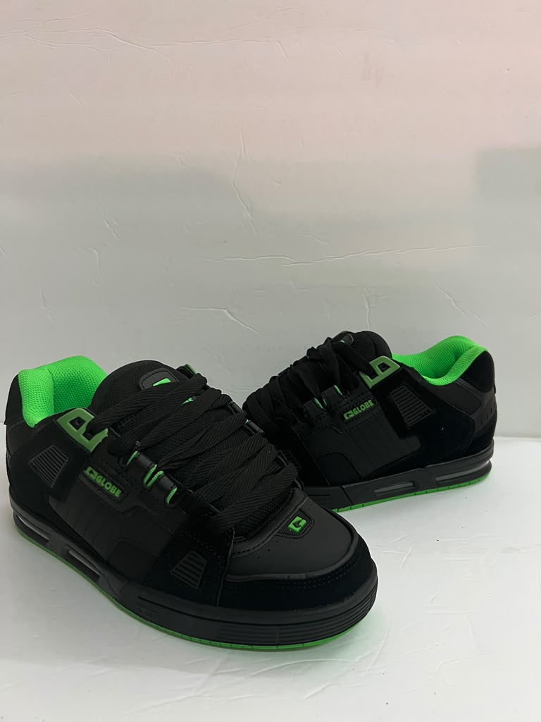 Globe Sabre Black Green